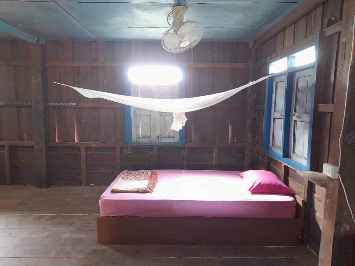 Ta'S Dorm Dondet Hostel Bandondet Kültér fotó