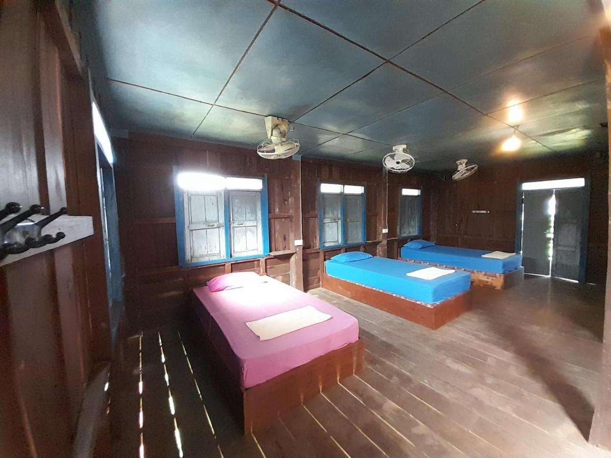 Ta'S Dorm Dondet Hostel Bandondet Kültér fotó